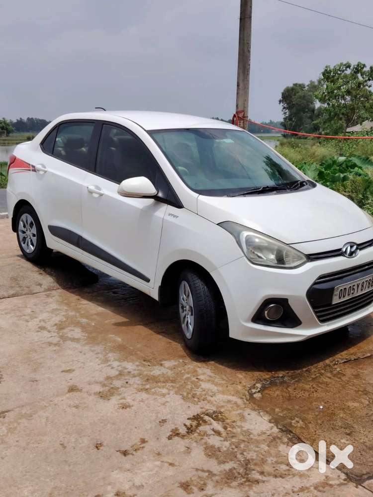 Hyundai Xcent 2016 Car