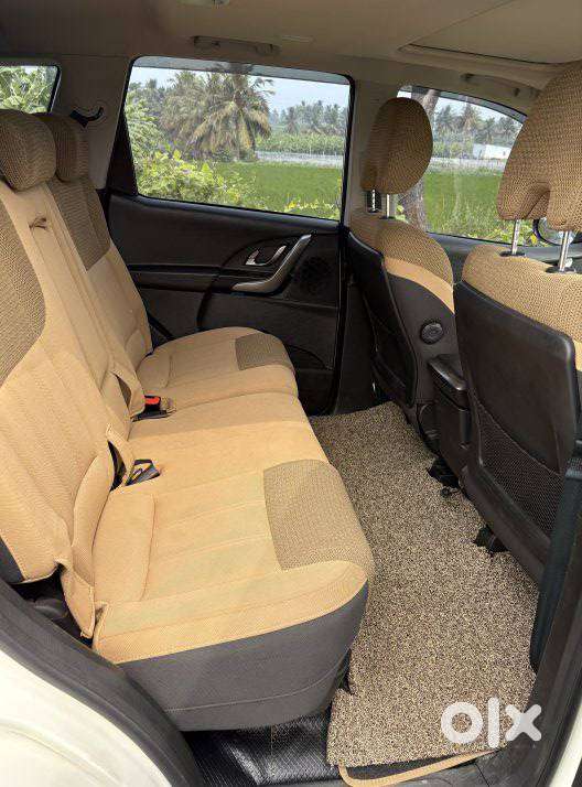 Mahindra Xuv500 W9, 2021, Diesel