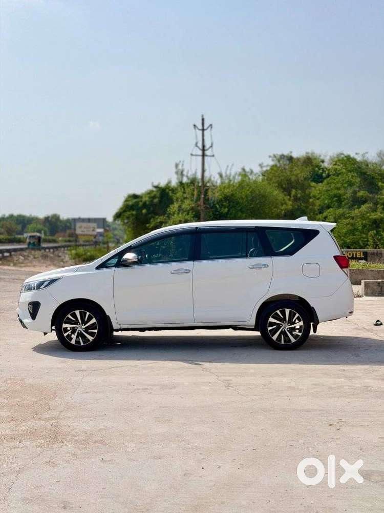 Toyota Innova Crysta [2020-ongoing] 2.4 Zx At 7 Str, 2022, Diesel