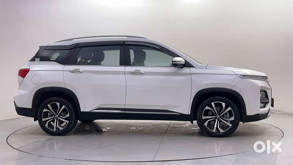 MG Hector Plus Sharp Pro 2.0 Turbo Diesel 6 STR, 2023, Diesel