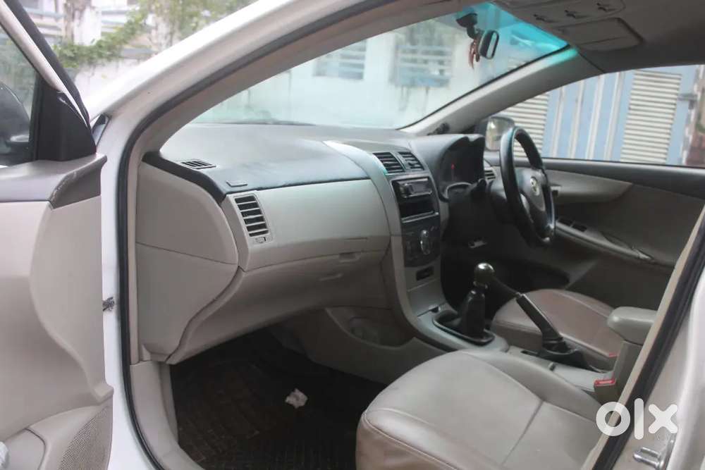 Toyota Corolla Altis 2011 Diesel