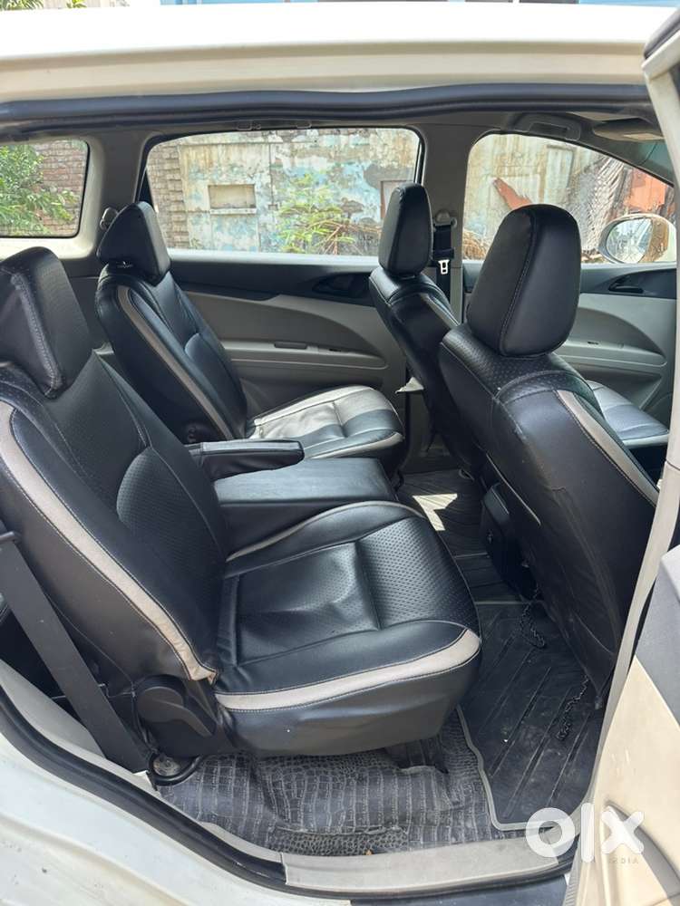 Mahindra Marazzo Diesel 2019