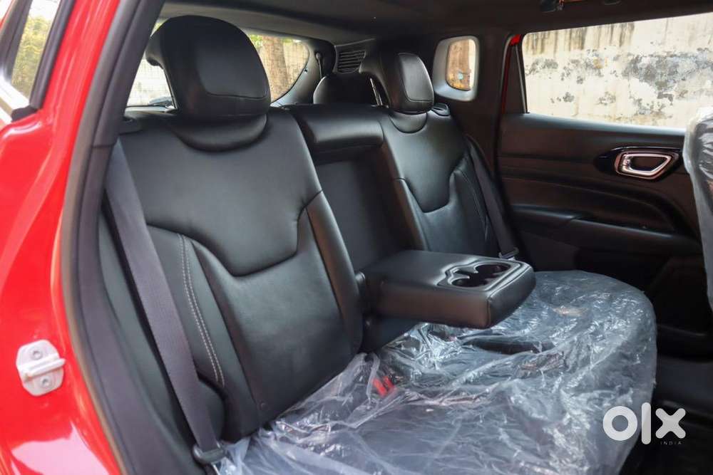 Jeep Compass 10000 Km Well Maintained New Condition