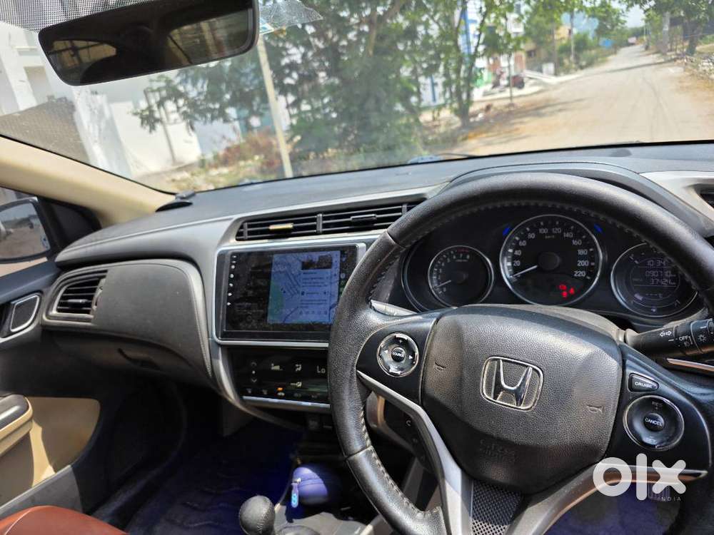 Honda City Petrol Pearl White Colour 4th Gen