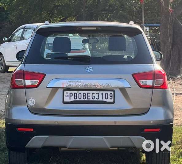 Maruti Suzuki Brezza Vxi At, 2019, Diesel
