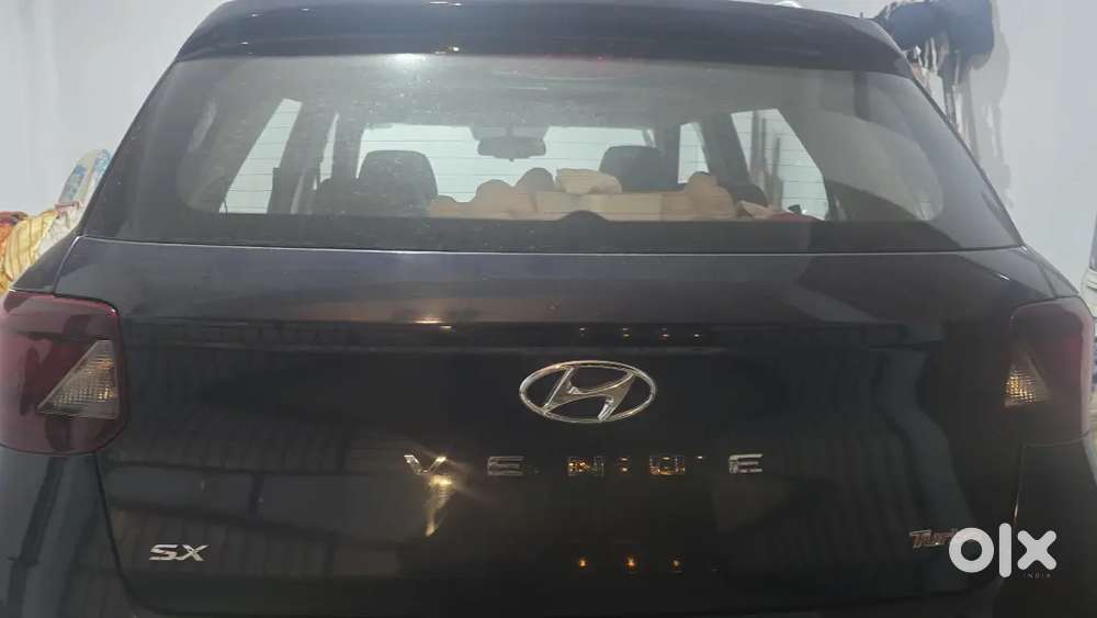 Hyundai Venue 2019 Petrol 17200 Km Driven