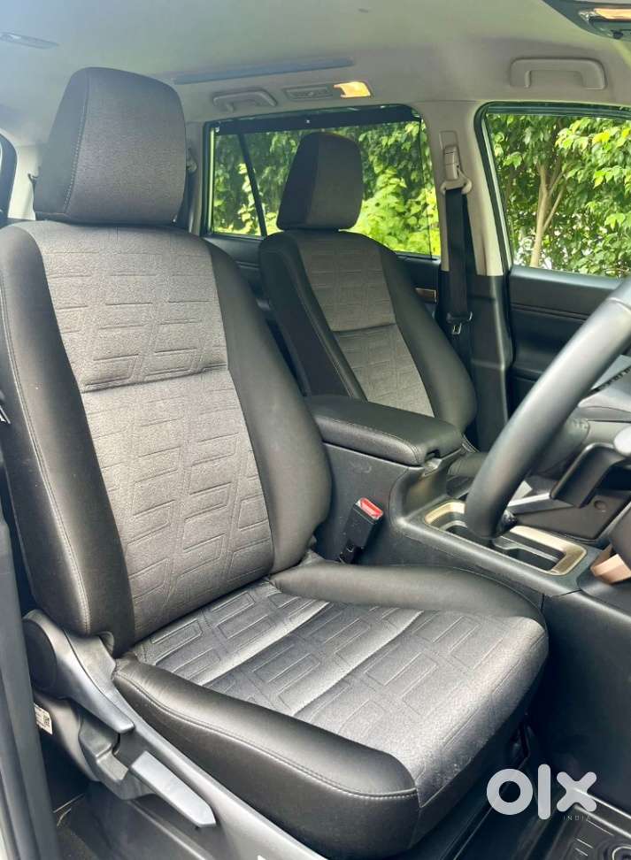 Maruti Suzuki Invicto Zeta Plus 7str, 2023, Petrol