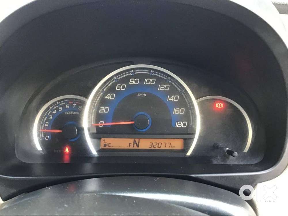 Maruti Suzuki Wagon R Vxi 1.0, 2017, Petrol