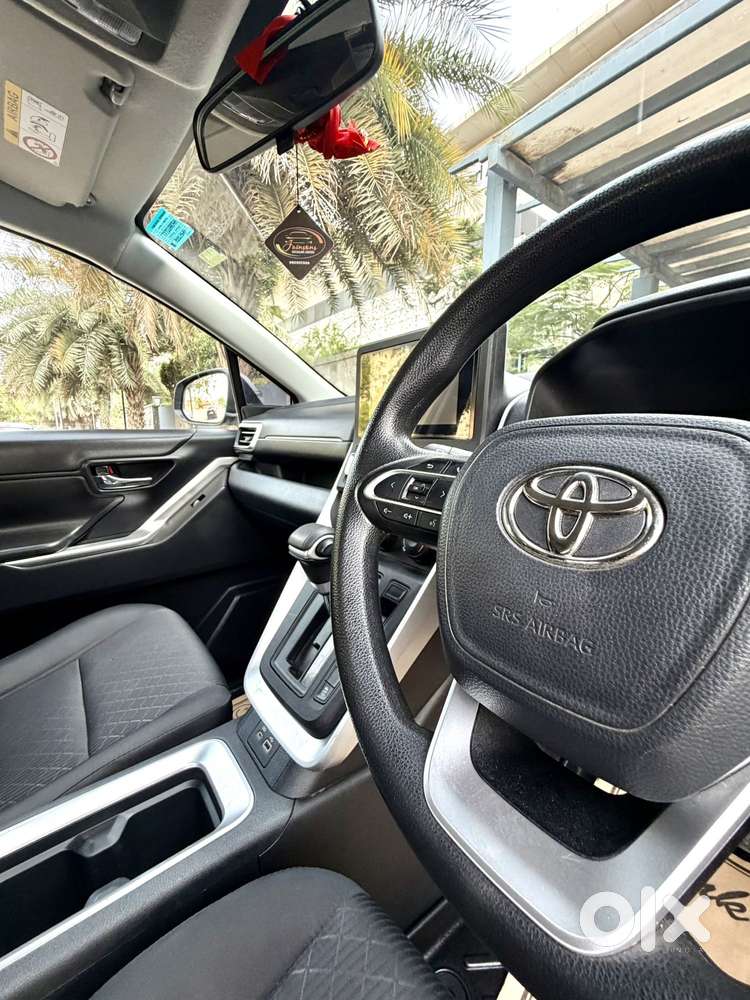 Toyota Innova Hycross 2.0 Gx 7 Str, 2025, Petrol