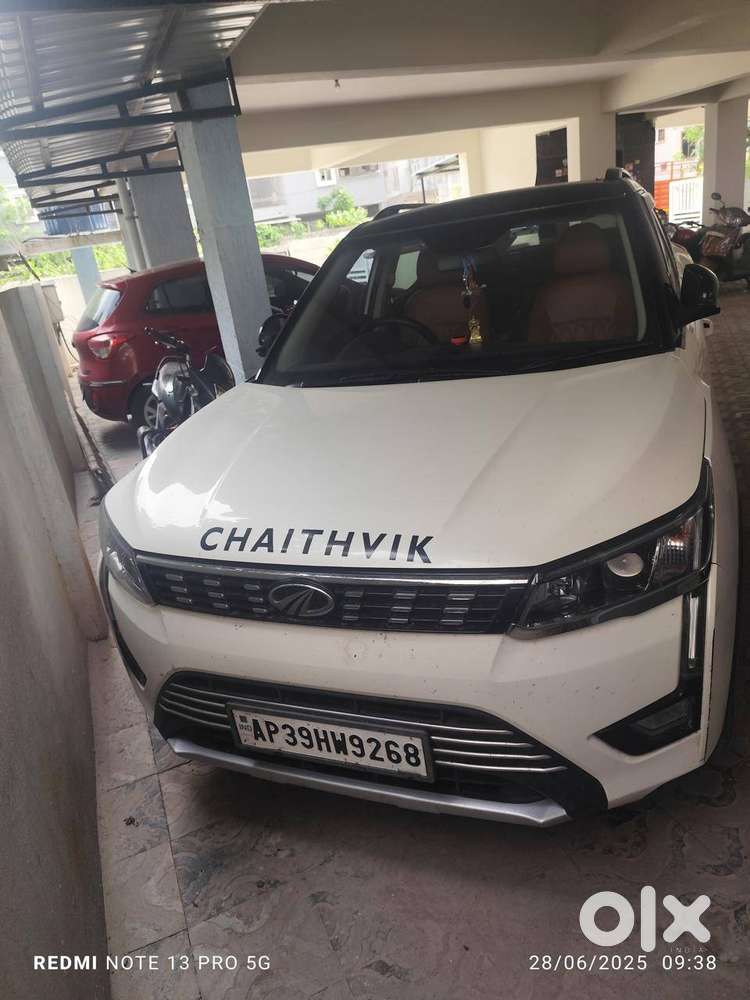 Xuv 300 5yrs Old Manual 1st Owner