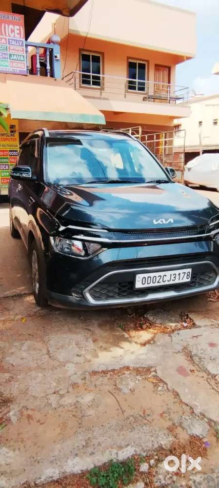 Kia Carens 2023 Petrol