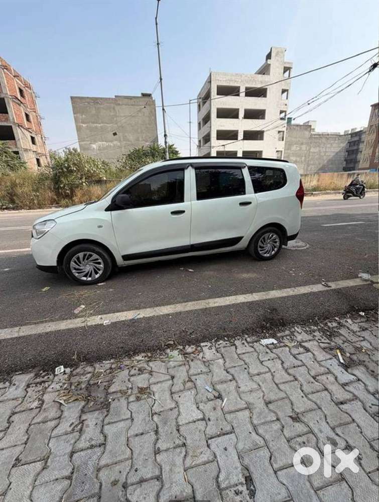 Renault Lodgy 2017 Diesel 77000 Km Driven