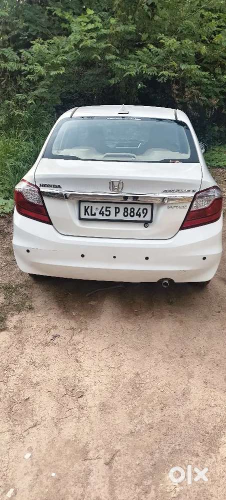 Honda Amaze 2nd Gen 2017 Petrol 44000 Km Driven Company History