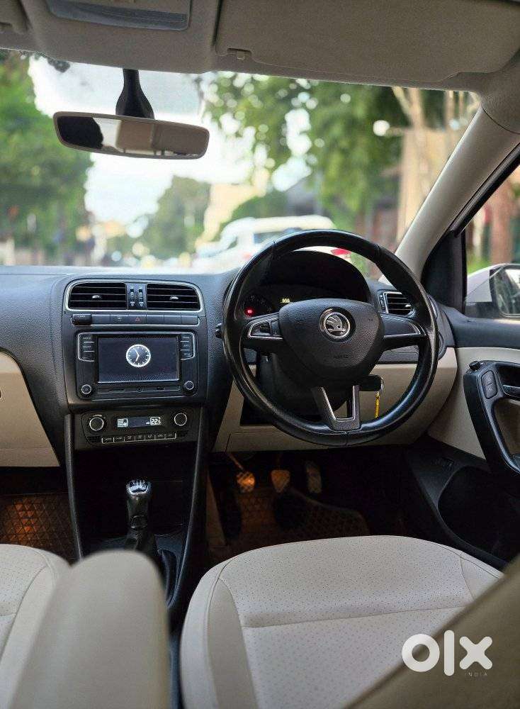 Skoda Rapid 1.6 Mpi Style, 2018, Petrol