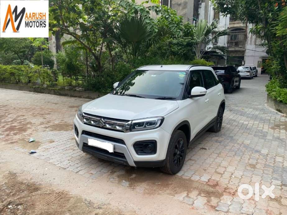 Maruti Suzuki Brezza 1.5 Zxi Smart Hybrid, 2022, Petrol