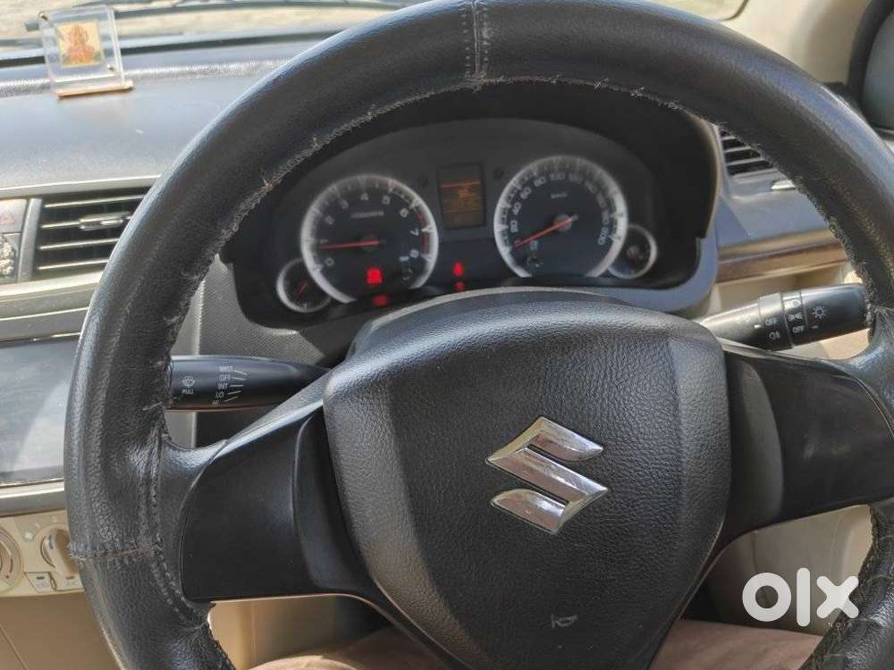 Maruti Suzuki Swift Dzire 1.2 Vxi Bsiv, 2012, Petrol