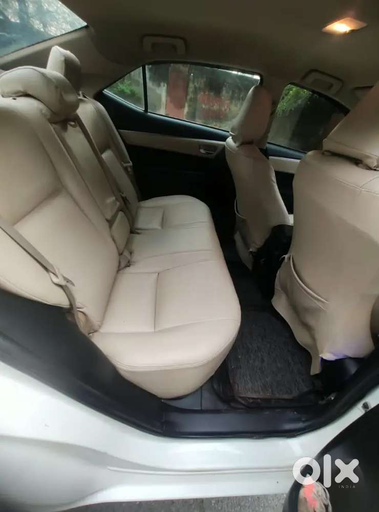 Toyota Corolla Altis 2015