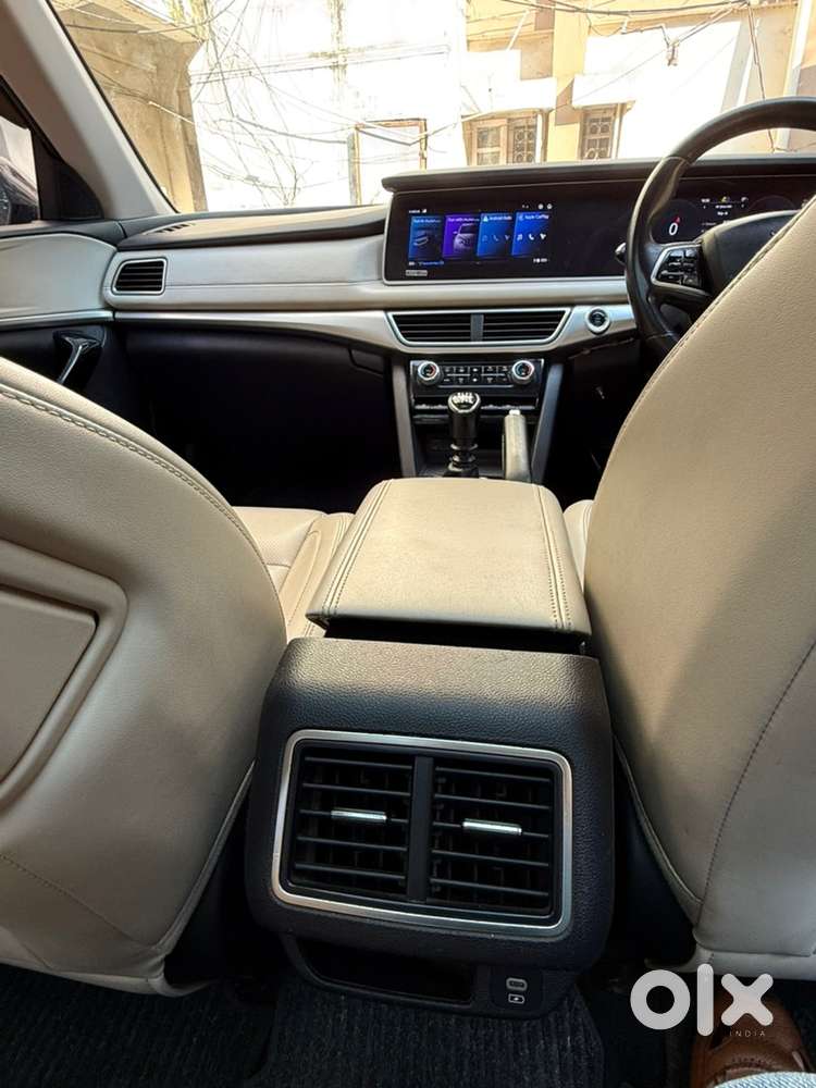 Doctor Xuv700 Ax7 Petrol 2021 Model