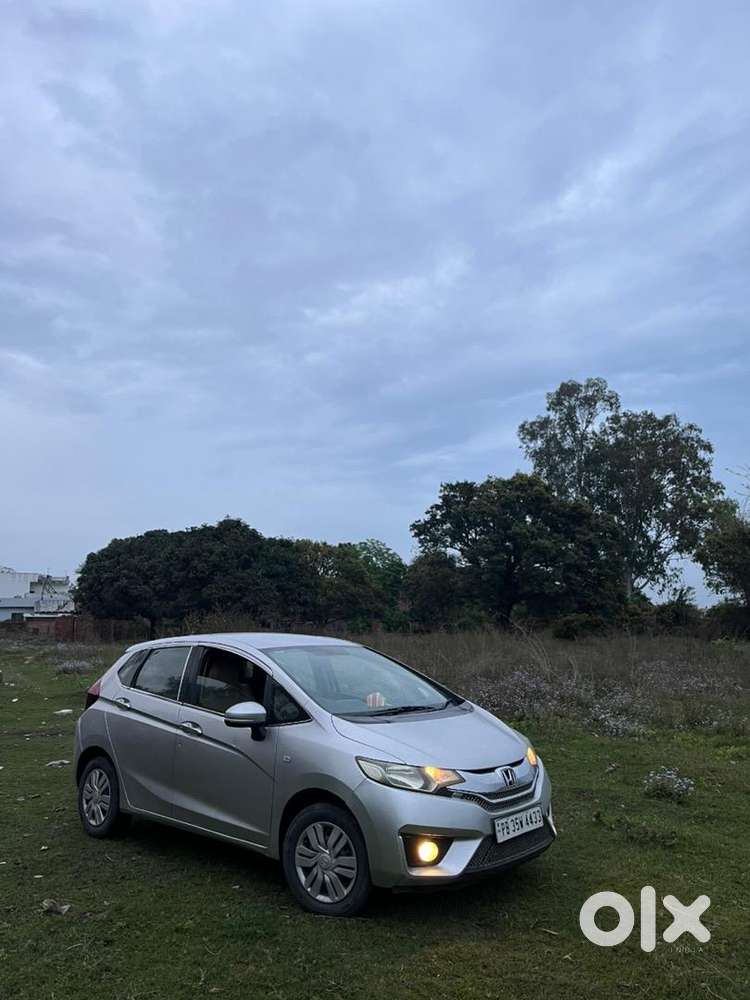 Honda Jazz 2015 Diesel Well Maintained