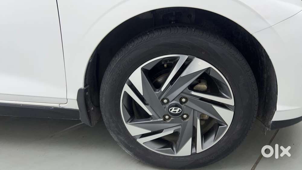 Hyundai I20 Asta (o) 1.2 Ivt, 2023, Petrol