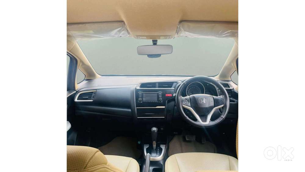 Honda Jazz V Automatic, 2016, Petrol