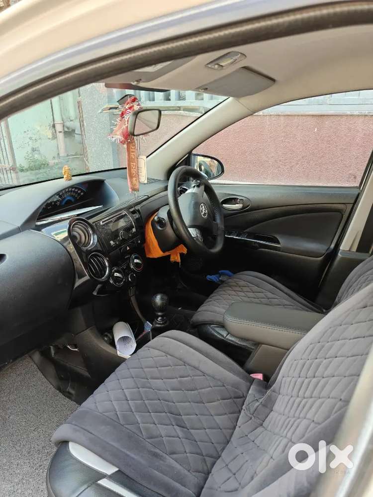 Toyota Etios Cross 2014