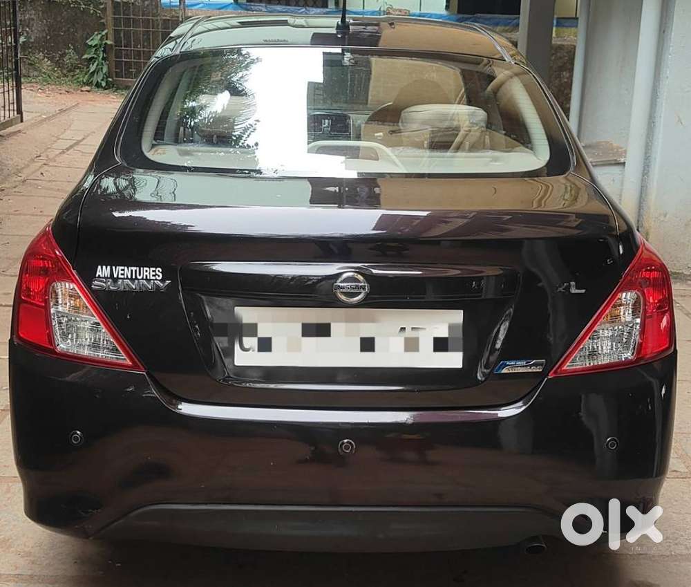 Nissan Sunny At, 2015, Petrol