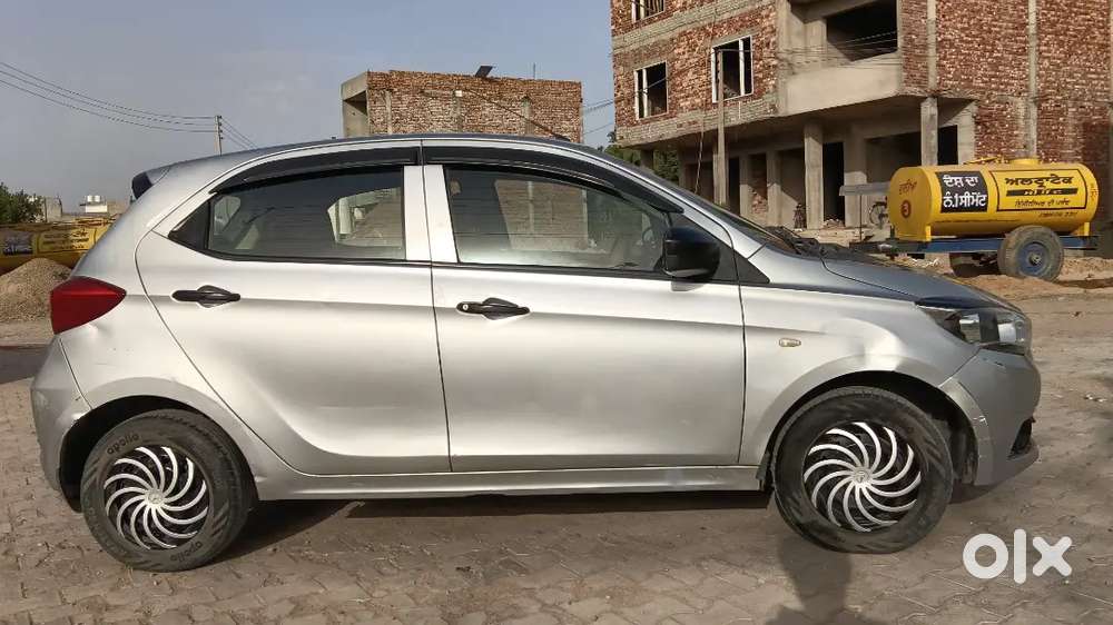 Tata Tiago 2018 Petrol 92306 Km Driven