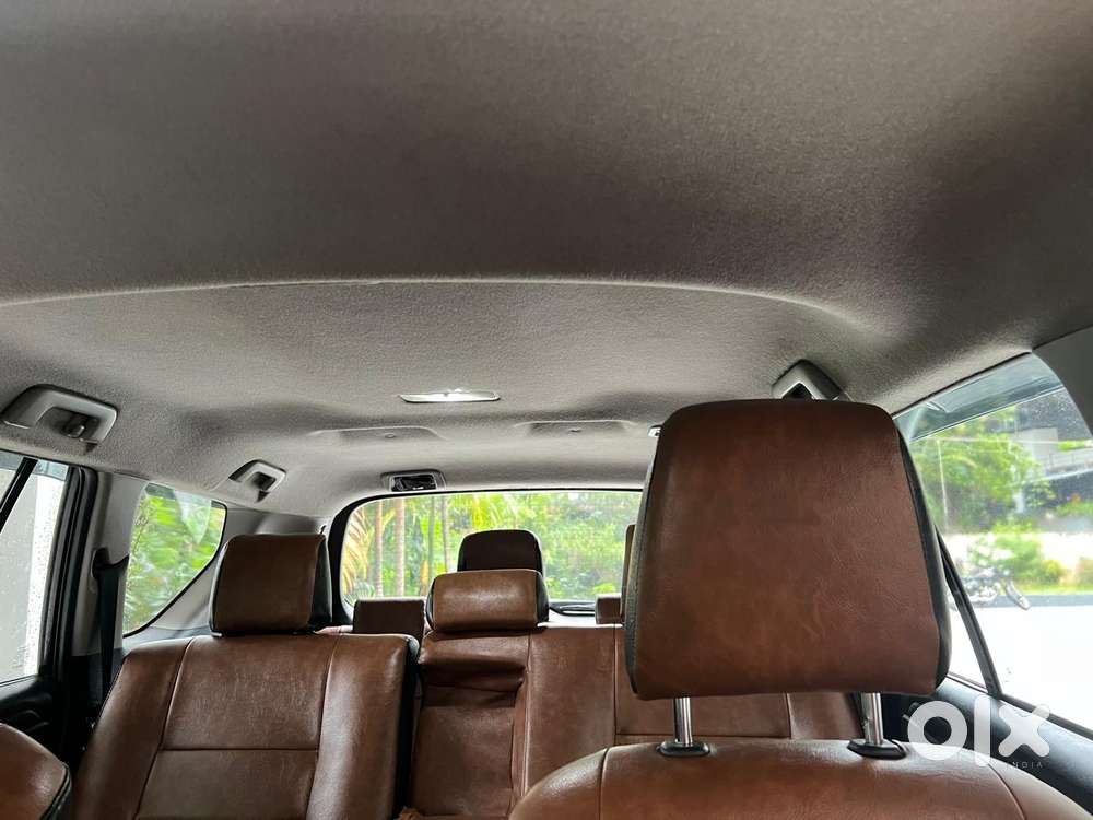 Toyota Innova Crysta, 2017