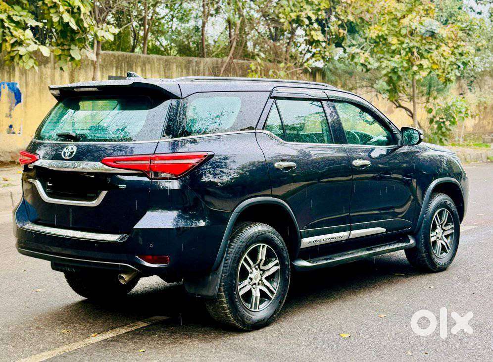 Toyota Fortuner 4x2 At 2.7 Petrol, 2022, Petrol