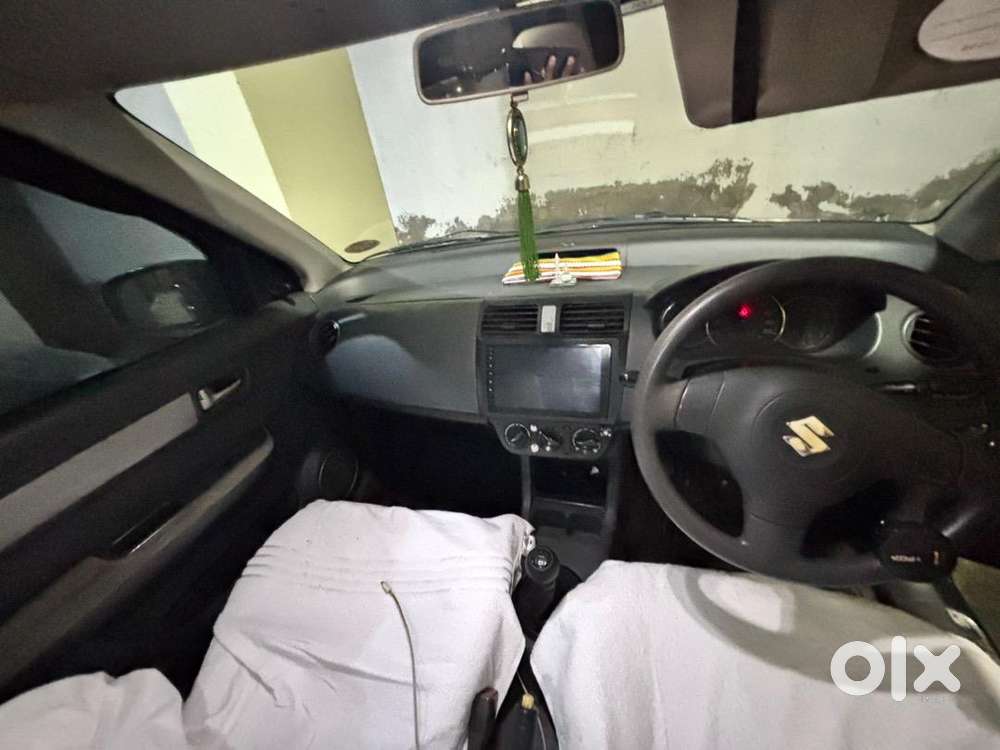Maruti Suzuki Swift Dzire 2010 Petrol Well Maintained
