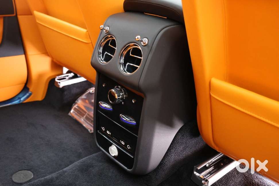 Rolls-royce Cullinan V12, 2025, Petrol