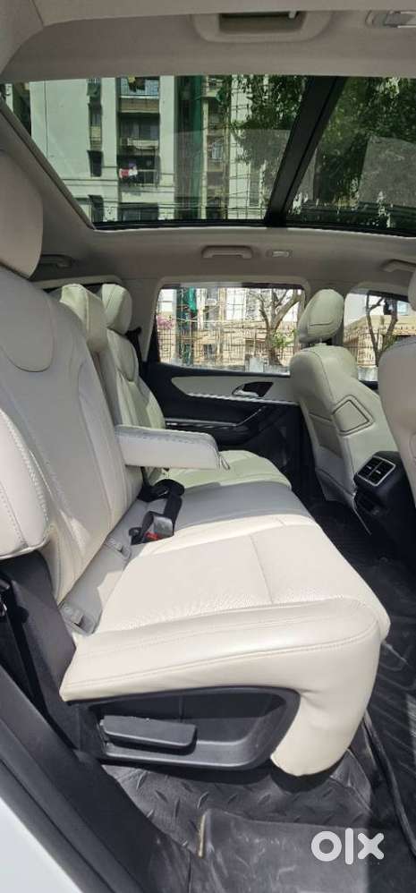 Mahindra Xuv700 2.2 Ax 7 Diesel At Str, 2023, Diesel