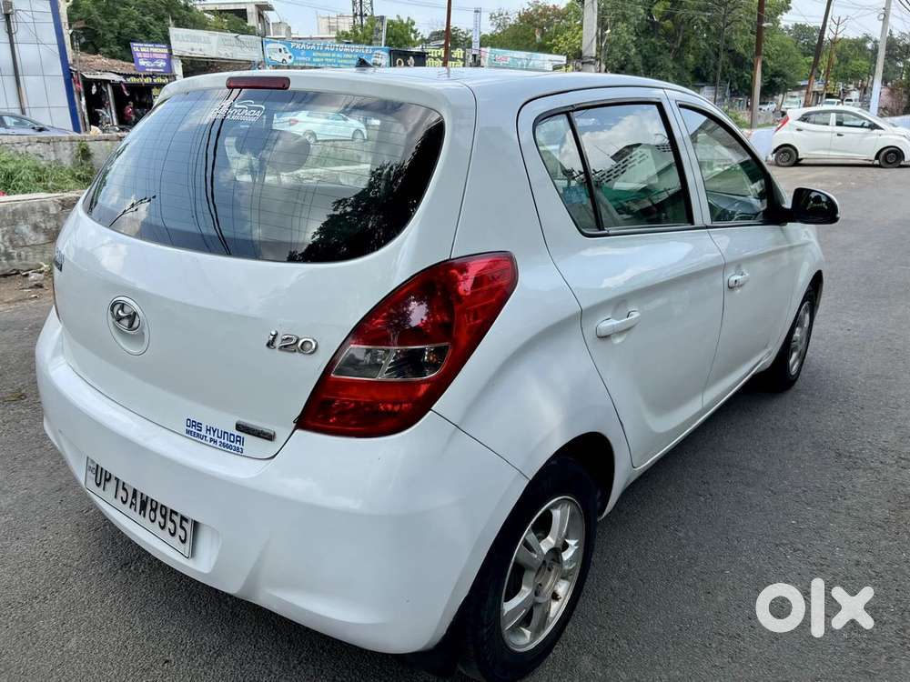 Hyundai I20 2010-2012 1.2 Sportz, 2011, Petrol