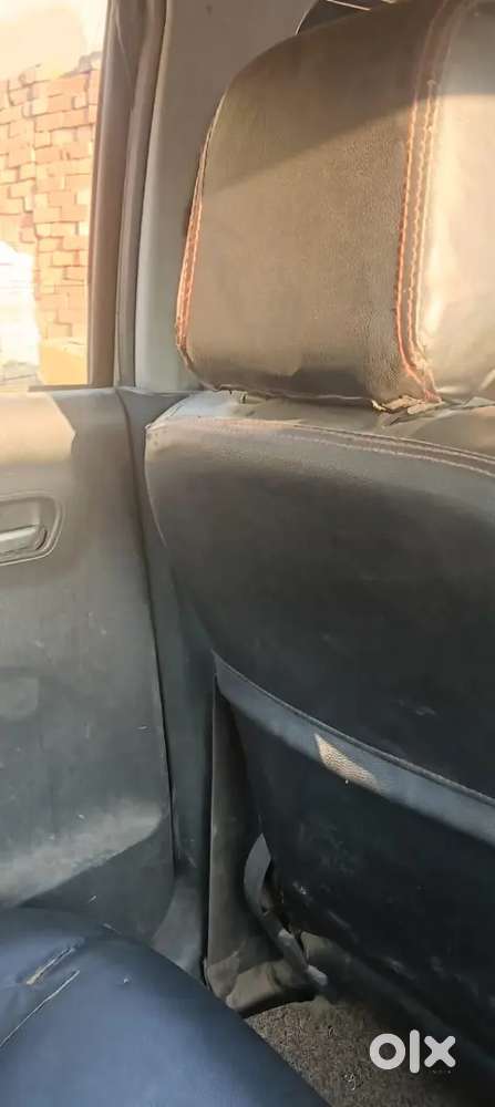 Maruti Suzuki Dzire 2011