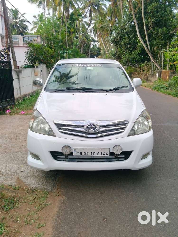 Toyota Innova 2007 Diesel 246000 Km Driven