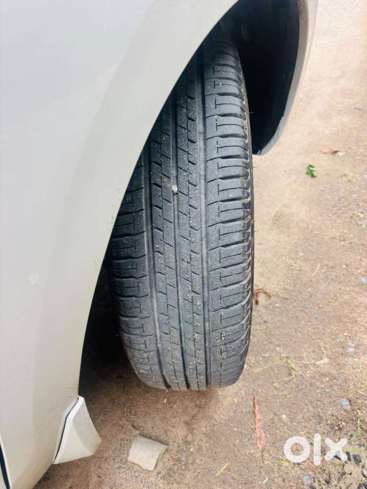 Maruti Suzuki Ertiga Zxi Shvs, 2022, Petrol