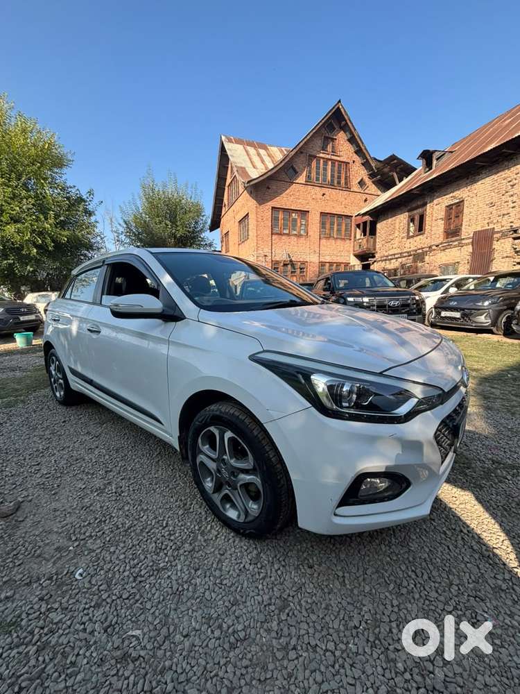 Hyundai I20 Petrol Asta Option, 2018, Petrol