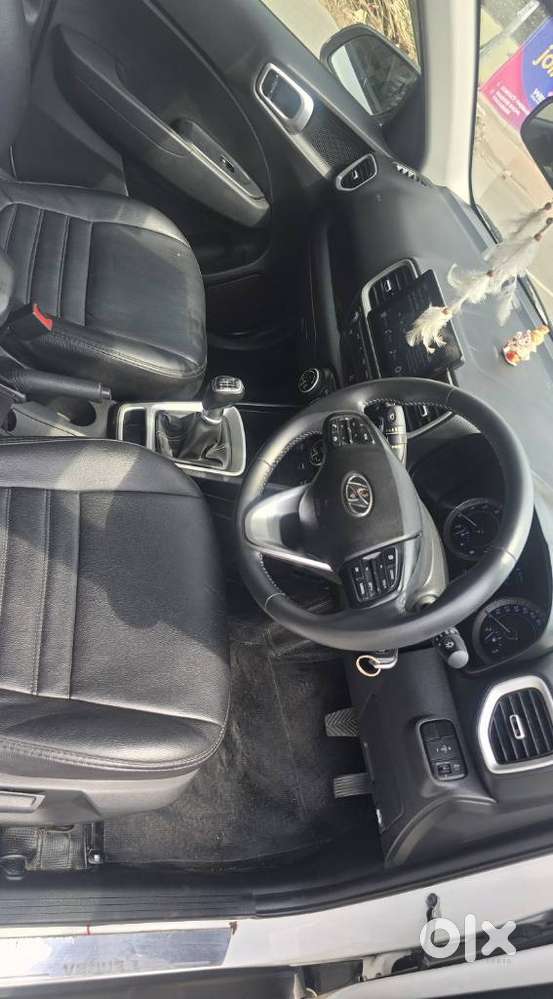 Hyundai Venue 1.0 Sx Turbo Imt, 2020, Petrol