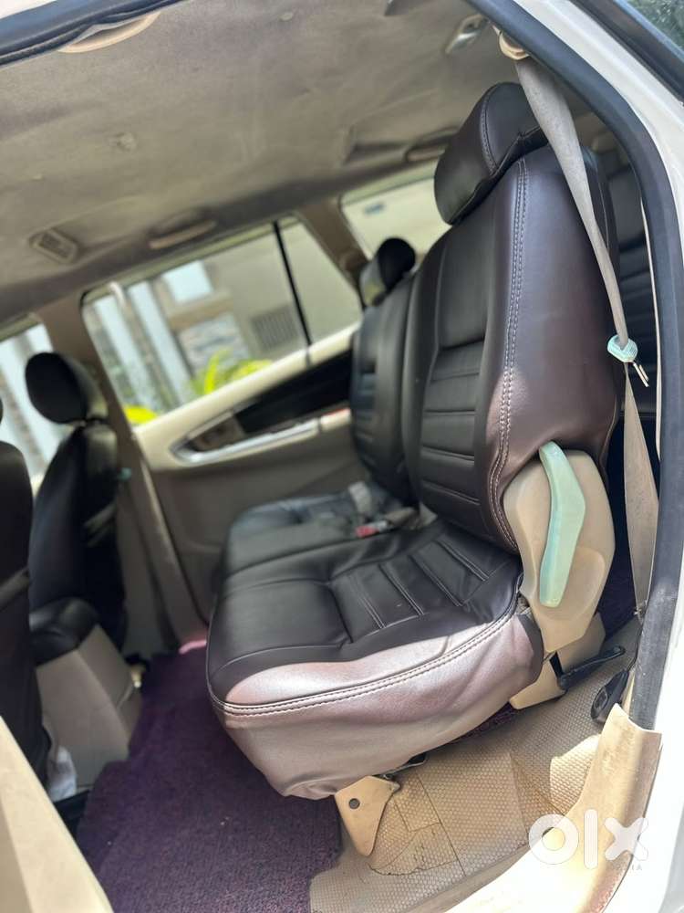 Toyota Innova 2.5 G (diesel) 8 Seater, 2006, Diesel