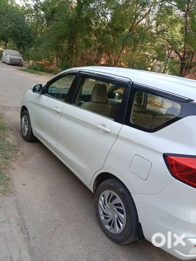Toyota Rumion 2025 Petrol Well Maintained
