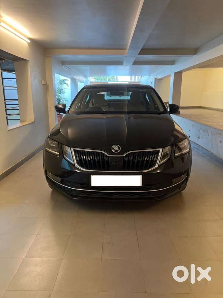 Skoda Octavia Petrol Style At Black