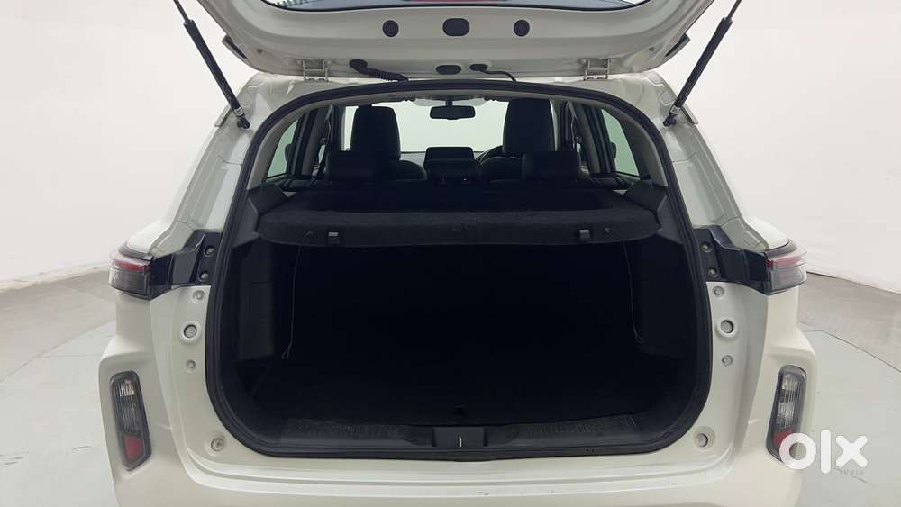 Maruti Suzuki Grand Vitara 1.5 Alpha Smart Hybrid At, 2023, Petrol
