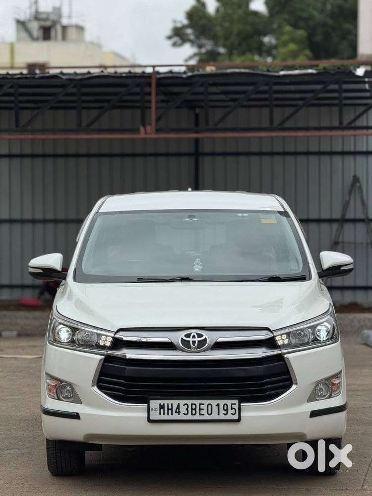 Toyota Innova Crysta 2.4 V, 2016, Diesel