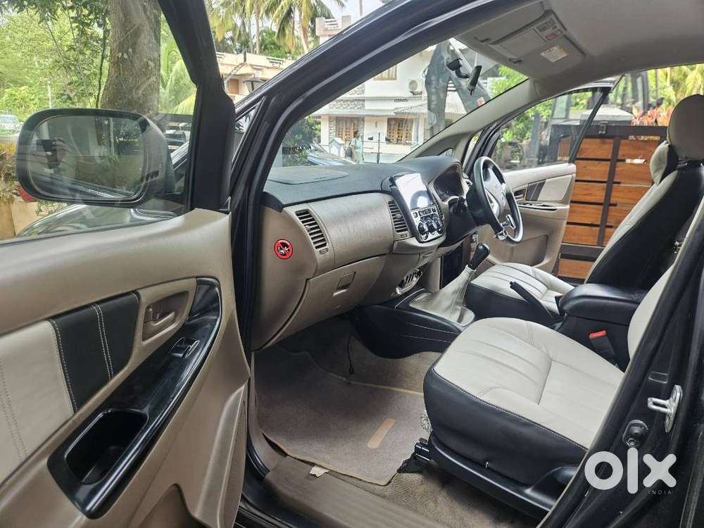 Toyota Innova 2015 Diesel Well Maintained