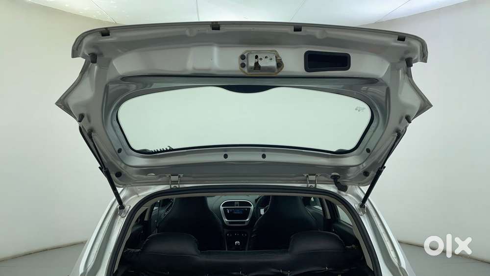 Tata Tiago 1.2 Revotron Xm, 2016, Petrol