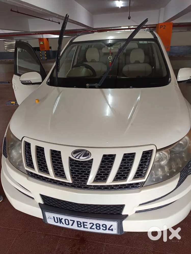 Mahindra Xuv500 2014 Diesel 65000 Km Driven