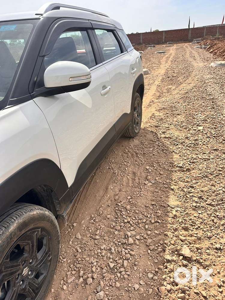 Maruti Suzuki Brezza 2025 Cng & Hybrids 18620 Km Driven