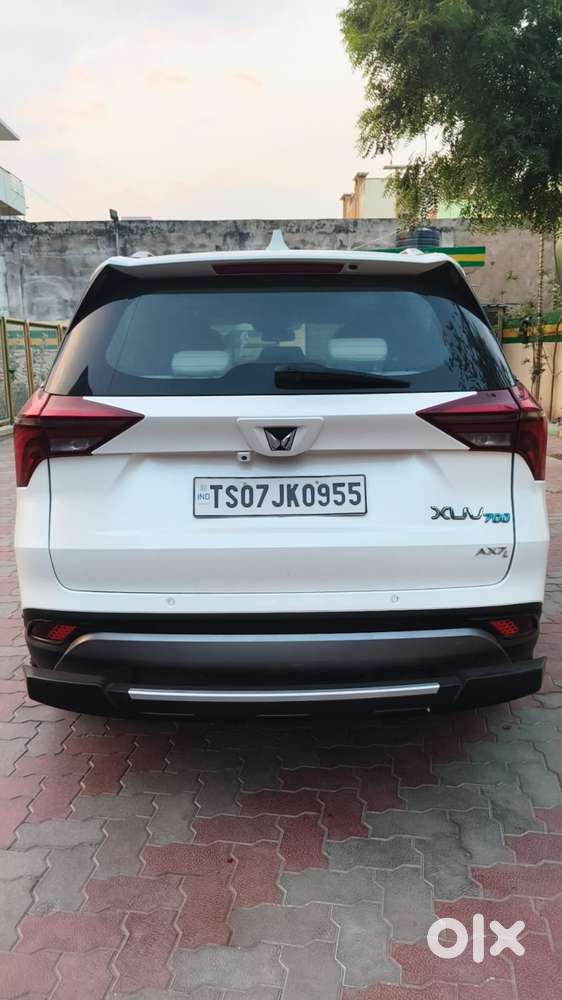 Mahindra Xuv700 2.2 Ax 7 Diesel At Str, 2022, Diesel