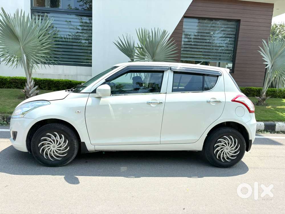 Maruti Suzuki Swift 2011-2014 Star Lxi, 2012, Petrol